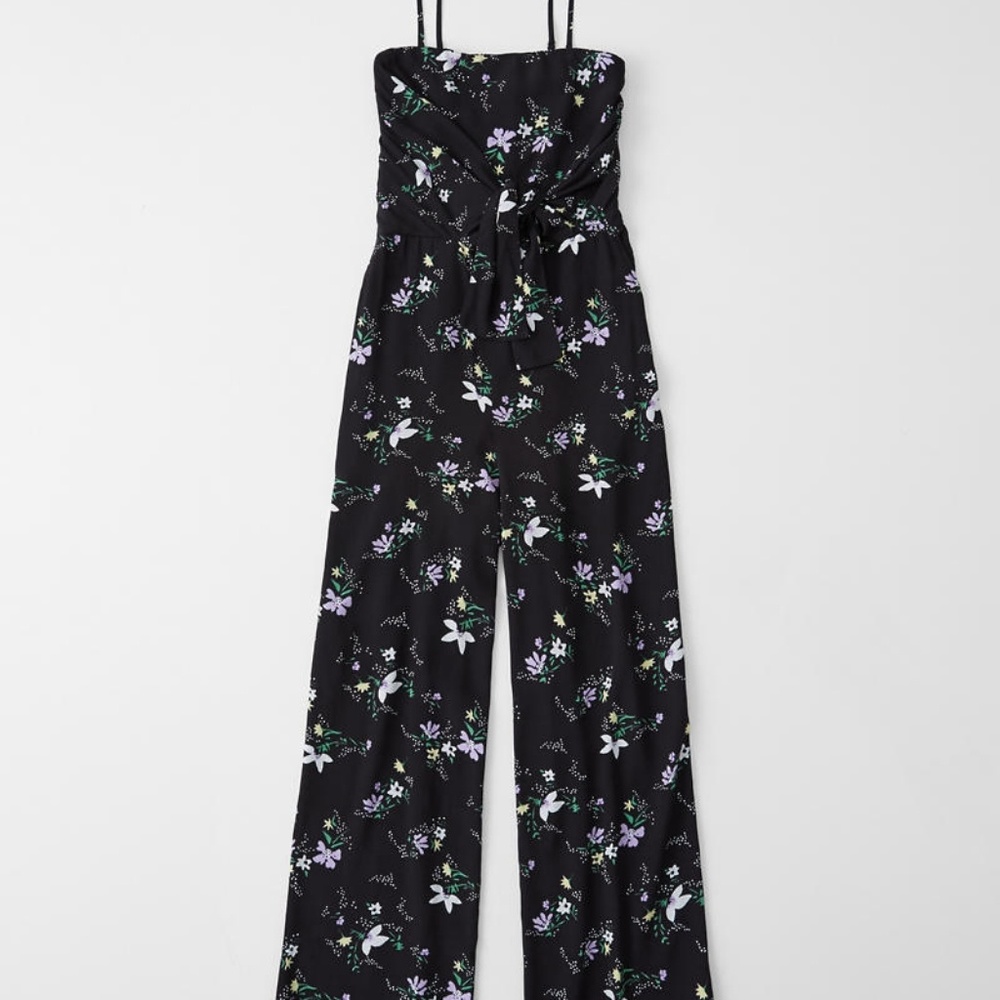 STRAPLESS TIE-FRONT JUMPSUIT